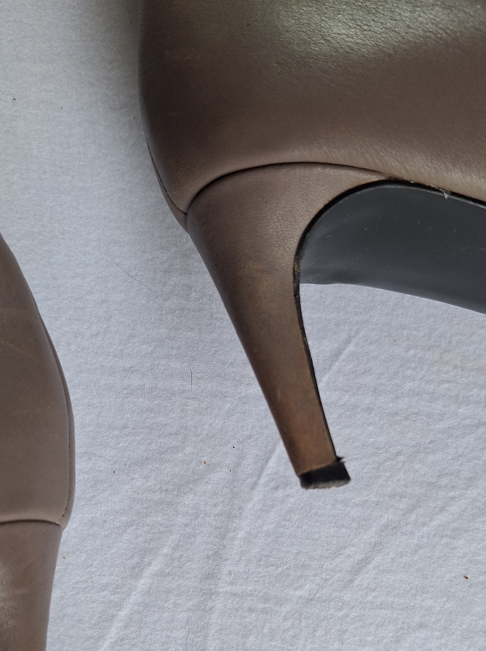 Calvin Klein Leather Knee High Boots Taupe Zip Heel Dress Boots Size 9 - Picture 5 of 7